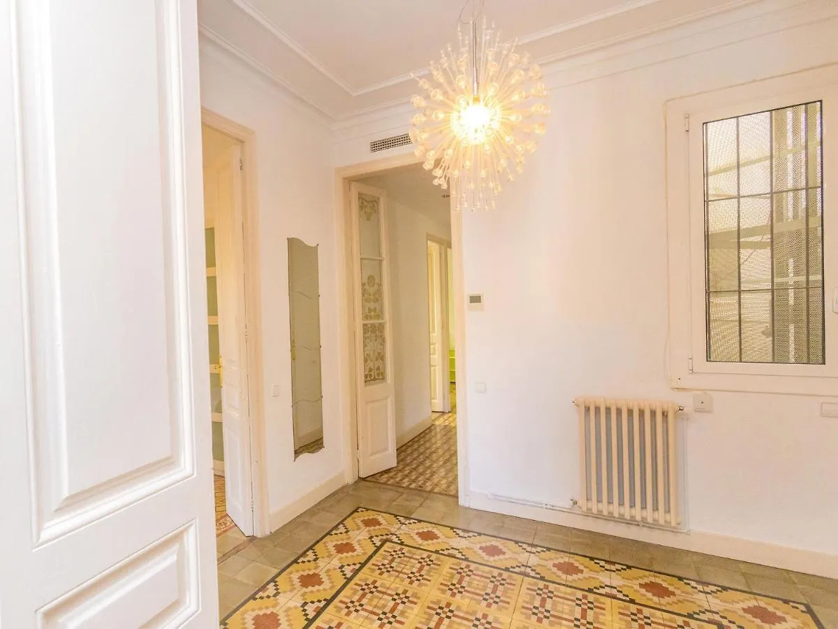 Apartment Eix-Dret-Roger De Lluria-Valencia By Interhome  Barcelona